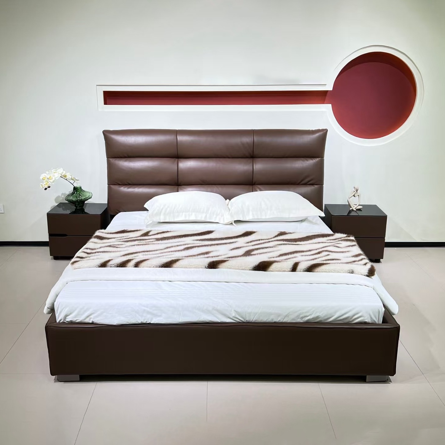 TLHSH1811BR (2516) Soft Bed with Storage Box 1.8*2.0M Brown Tauno